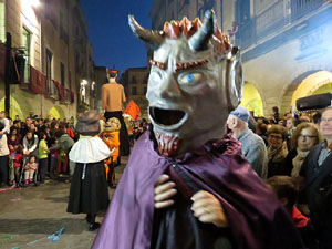 Fires 2015. Ball de la Cercavila del Pregó a la plaça del Vi