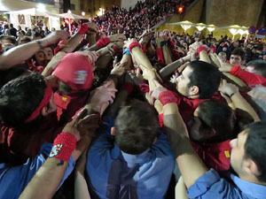 Fires 2015. Els castells de vigília, amb els Marrecs de Salt i Castellers de l'Alt Maresme