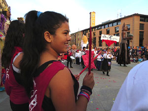 Fires 2015. Cercavila d'inici de Fires amb Fal·lera Gironina, els gegants de Santa Eugènia, els gegants de l'Esquerra del Ter, la Mula Baba i la Girona Marxing Band