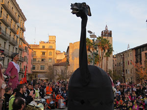 Fires 2015. Cercavila d'inici de Fires amb Fal·lera Gironina, els gegants de Santa Eugènia, els gegants de l'Esquerra del Ter, la Mula Baba i la Girona Marxing Band