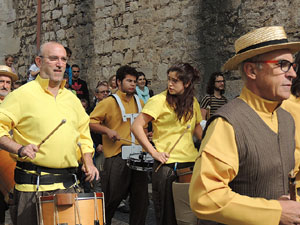 Fires 2015. Passejada pel Barri Vell amb els capgrossos de Girona