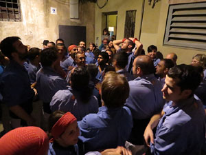 Fires 2015. Els Marrecs de Salt aixequen un pilar a la plaça del Raïm