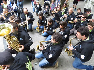 Fires 2015. Penjada del Tarlà a l'Argenteria amb la Mula Baba i la Girona Marxing Band