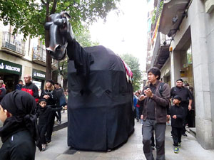 Fires 2015. Penjada del Tarl&agrave; a l'Argenteria amb la Mula Baba i la Girona Marxing Band