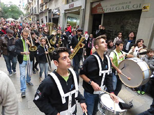 Fires 2015. Penjada del Tarl&agrave; a l'Argenteria amb la Mula Baba i la Girona Marxing Band