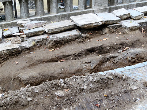 Excavació a la zona de localització de les sitges