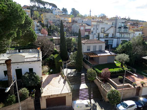 Itinerari de la Muralla. La torre i el portal dels Socors