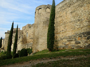 Itinerari de la Muralla. Des de la torre de Sant Domènec a la del Llamp