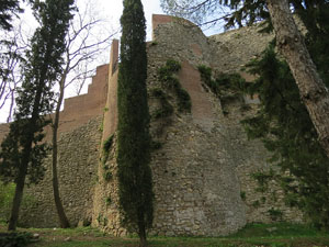 Itinerari de la Muralla. Des de la torre del Llamp als Jardins de la Francesa