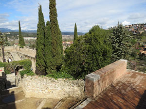 Itinerari de la Muralla. Des de la torre del Llamp als Jardins de la Francesa