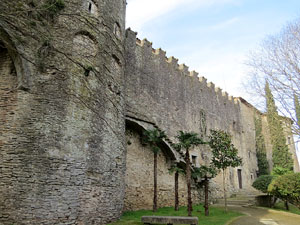 Itinerari de la Muralla. Des del baluard de Sant Cristòfol al portal de Sobreportes