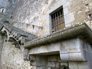 Itinerari de la Muralla. Des del baluard de Sant Cristòfol al portal de Sobreportes