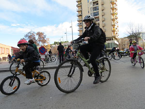 Bicicletada de Reis organitzada pel col&middot;lectiu Moute en bici
