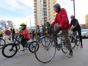 Bicicletada de Reis organitzada pel col&middot;lectiu Moute en bici