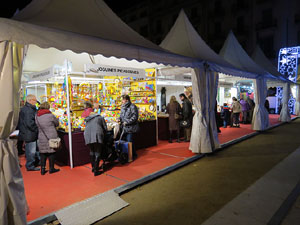 Nadal 2015 a Girona. Firanadal a la pla&ccedil;a Independ&egrave;ncia