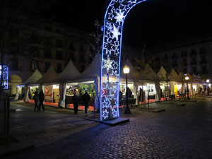 Nadal 2015 a Girona. Firanadal a la pla&ccedil;a Independ&egrave;ncia