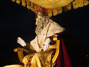 La Cavalcada de Reis 2016. Desfilada pels carrers de la ciutat, fins la pla&ccedil;a del Vi