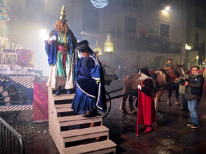 La Cavalcada de Reis 2016. Arribada a la plaça del Vi i rebuda de l'alcalde