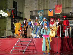 La Cavalcada de Reis 2016. Arribada a la plaça del Vi i rebuda de l'alcalde