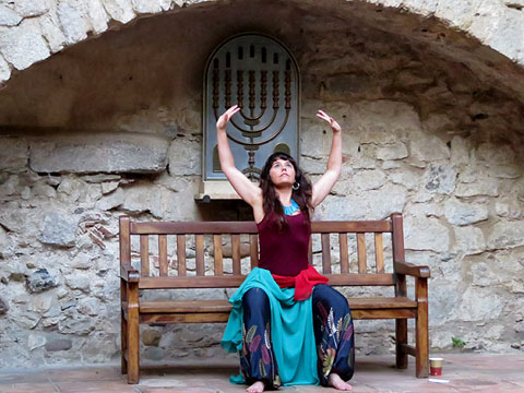 Actuació de Rusó Sala i Coral Rios al Museu d'Història dels Jueus