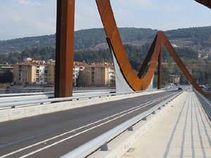 Ponts de Girona. El pont de l'Aurora en el límit dels barris de Pedret i Pont Major