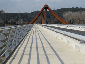 Ponts de Girona. El pont de l'Aurora en el límit dels barris de Pedret i Pont Major