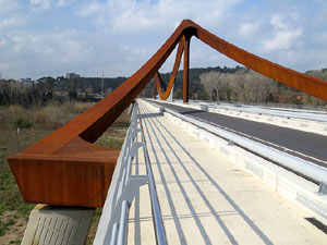 Ponts de Girona. El pont de l'Aurora en el límit dels barris de Pedret i Pont Major