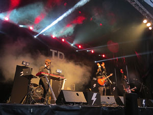 Sant Jordi 2016 a Girona. Concert de Sant Jordi amb Celtas Cortos, Blaumut i Teràpia de Shock