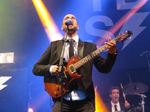 Sant Jordi 2016 a Girona. Concert de Sant Jordi amb Celtas Cortos, Blaumut i Teràpia de Shock