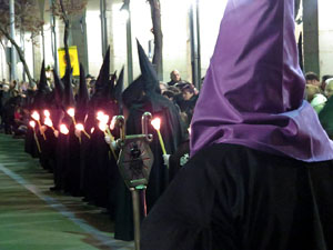 Setmana Santa 2016 a Girona. Process&oacute; del Sant Enterrament