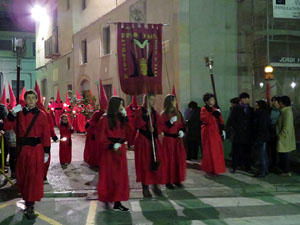 Setmana Santa 2016 a Girona. Process&oacute; del Sant Enterrament