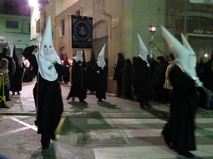 Setmana Santa 2016 a Girona. Process&oacute; del Sant Enterrament