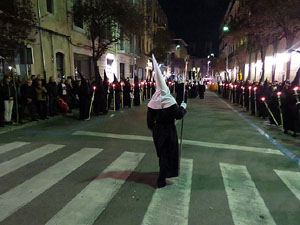 Setmana Santa 2016 a Girona. Process&oacute; del Sant Enterrament