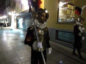 Setmana Santa 2016 a Girona. Process&oacute; del Sant Enterrament