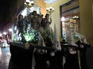 Setmana Santa 2016 a Girona. Process&oacute; del Sant Enterrament