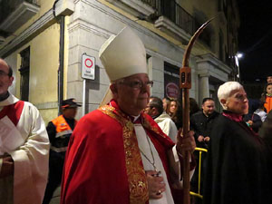 Setmana Santa 2016 a Girona. Process&oacute; del Sant Enterrament