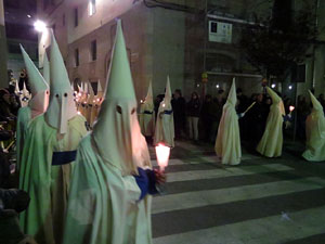 Setmana Santa 2016 a Girona. Process&oacute; del Sant Enterrament