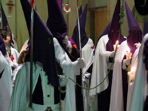 Setmana Santa 2016 a Girona. Process&oacute; del Sant Enterrament