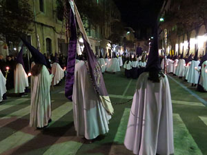 Setmana Santa 2016 a Girona. Process&oacute; del Sant Enterrament