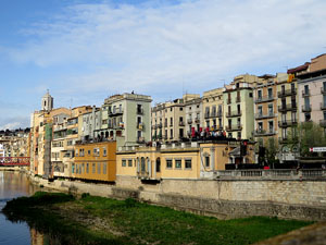 Festival Strenes 2016. Concert inaugural al terrat del punt d'Informaci&oacute; de la Rambla a c&agrave;rrec de Love of Lesbian