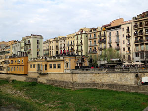 Festival Strenes 2016. Concert inaugural al terrat del punt d'Informaci&oacute; de la Rambla a c&agrave;rrec de Love of Lesbian