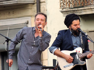Festival Strenes 2016. Concert inaugural al terrat del punt d'Informaci&oacute; de la Rambla a c&agrave;rrec de Love of Lesbian