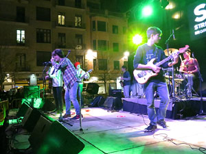 Festival Strenes 2016. Concurs INTRO. Actuaci&oacute; del grup Xakras