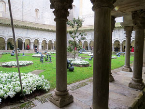 Temps de Flors 2016. Decoració floral del claustre de la Catedral