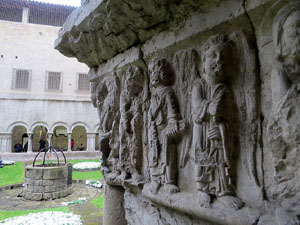 Temps de Flors 2016. Decoració floral del claustre de la Catedral