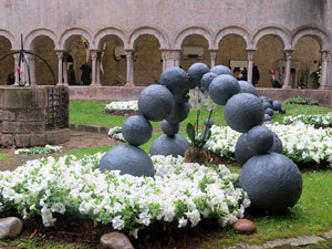 Temps de Flors 2016. Decoració floral del claustre de la Catedral