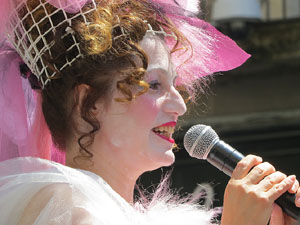 Temps de Flors 2016. Dia Europeu de l'&Ograve;pera 2016 a la pla&ccedil;a del Vi de Girona