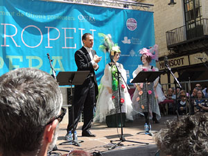 Temps de Flors 2016. Dia Europeu de l'&Ograve;pera 2016 a la pla&ccedil;a del Vi de Girona
