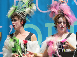 Temps de Flors 2016. Dia Europeu de l'&Ograve;pera 2016 a la pla&ccedil;a del Vi de Girona