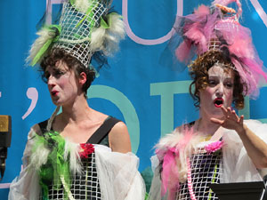 Temps de Flors 2016. Dia Europeu de l'&Ograve;pera 2016 a la pla&ccedil;a del Vi de Girona